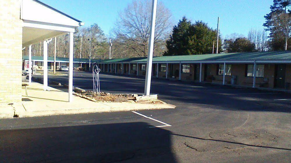 Liberty Inn Scottsboro Exterior photo
